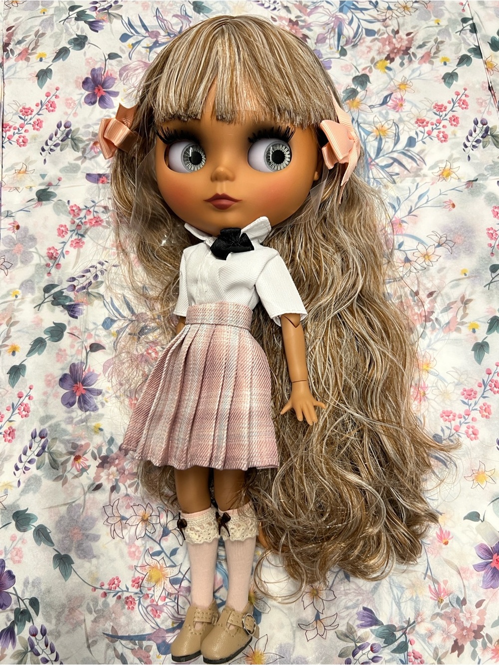 NWT BLYTHE 1/6 SCALE, 30 CM, 12” ARTICULATED BJD CERTIFIED DOLL.